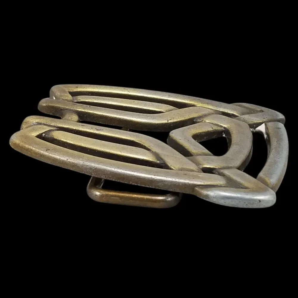 Celtic Knot Belt Buckle -‎ Vintage Style Patterned Accessory for Unique Fashion